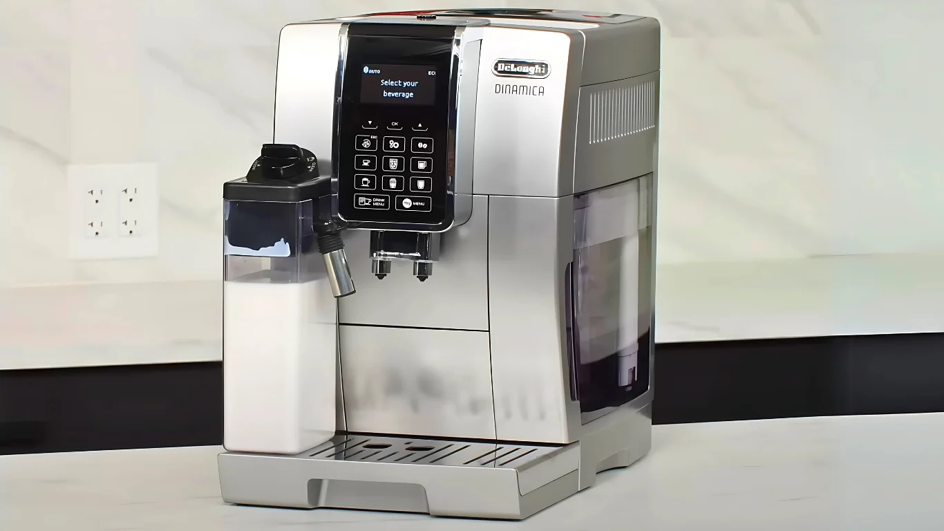 The Delonghi Dinamica ECAM35075SI makes latte and cappuccino