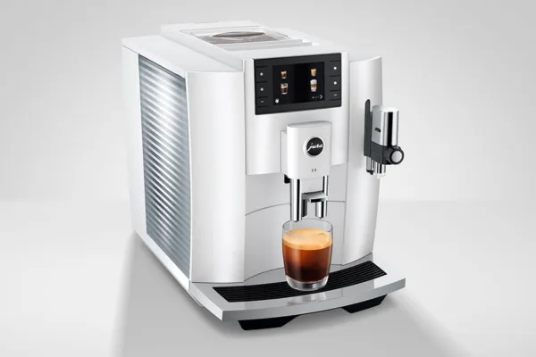 The Jura E8 can make six more milk-based beverages than the